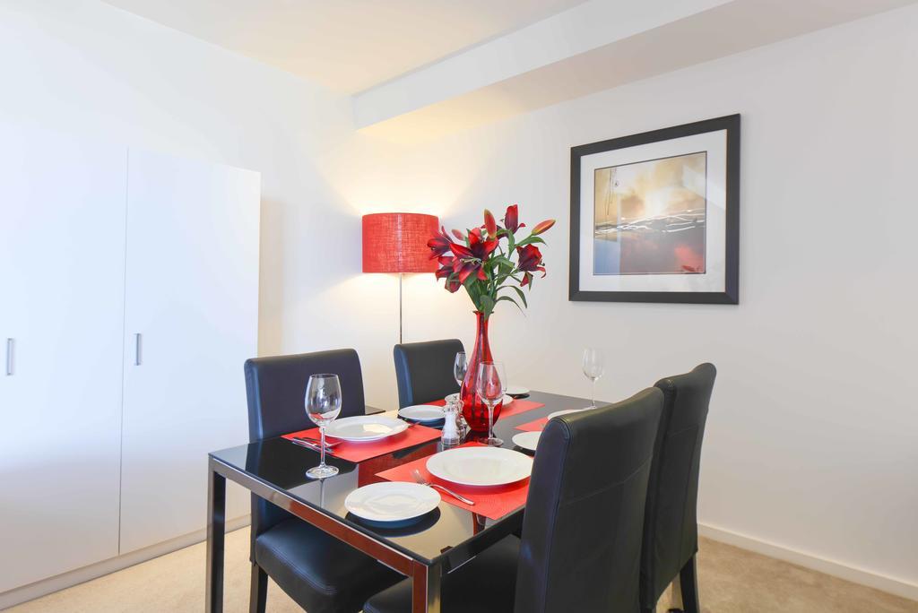 Staycentral - Spacious Seaviews Port Melbourne Room photo